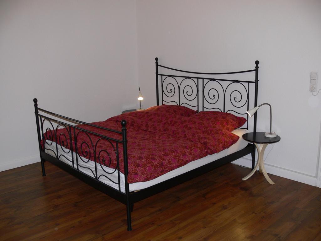 Business Flat Bahnhofstrasse Wiesbaden Quarto foto
